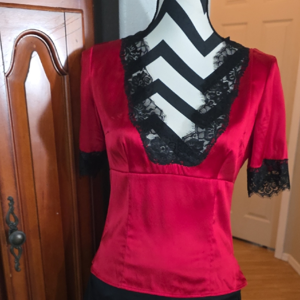 Perfect VALENTINES BLOUSE Elegant Red SILK Lace Trim Top